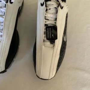 Men’s Nike golf shoes - Image 3