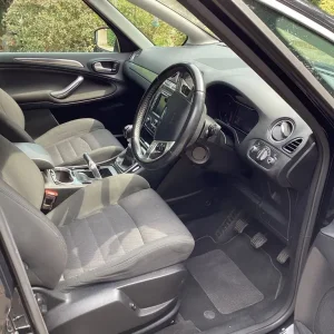 2013 Ford S-Max 2.0L Manual 5-door MPV - Image 5