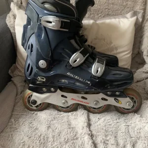 Rollerblades - Image 2