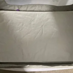 Baby bundle with changing table and bath - Image 3