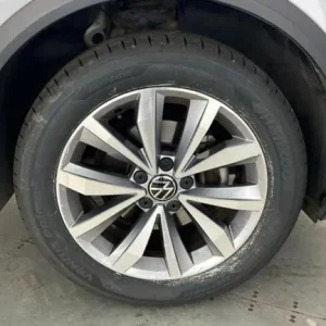 2021 Volkswagen T-Roc 1.0 TSI Manual Hatchback - Image 5