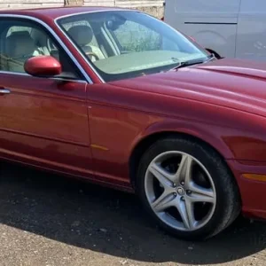 Jaguar XJ Series 2003 4-door saloon - Image 2