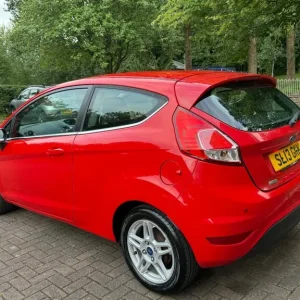 2013 Ford Fiesta 3-door manual hatchback - Image 4