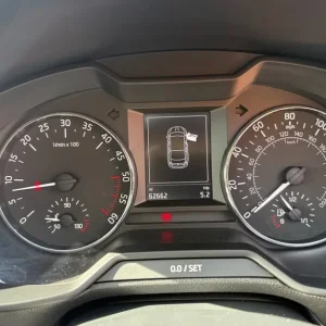 2015 Skoda Octavia 1.6 TDI CR SE 5dr Hatchback Diesel Manual - Image 5