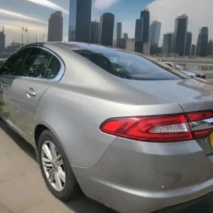 2012 Jaguar XF 2.2d Luxury 4dr Auto Saloon Diesel - Image 2
