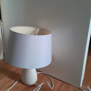 Lamp with shade - Image 2