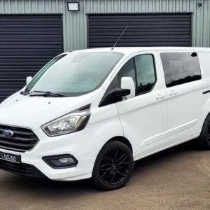 2020 Ford Transit Custom Crew Cab - Image 3