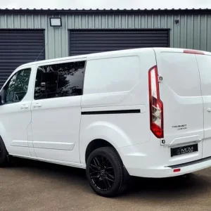 2020 Ford Transit Custom Crew Cab - Image 4