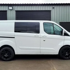 2020 Ford Transit Custom Crew Cab - Image 6