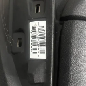 BMW Series 3 dashboard - Image 3
