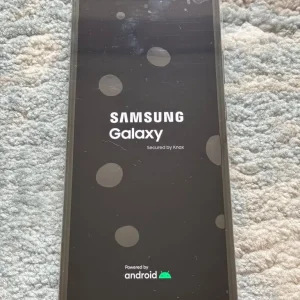 Samsung Galaxy S23 Ultra 256GB Phantom Black - Image 2