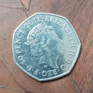 The Tale of Peter Rabbit collectable 50 pence - Image 2