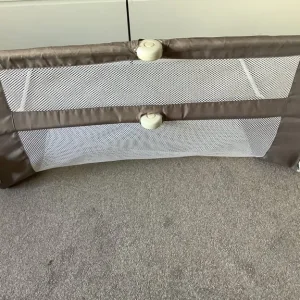 As new Lindam Bed Guard - Image 3