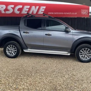 2017 Mitsubishi L200 2.4 Diesel 4x4 with Black Leather and Heated Seats - Image 2