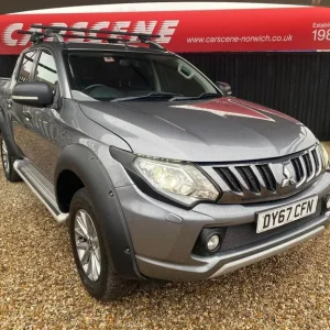 2017 Mitsubishi L200 2.4 Diesel 4x4 with Black Leather and Heated Seats - Image 8