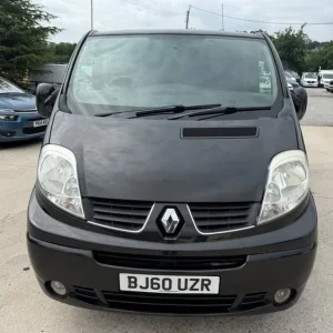 2010 Renault Trafic 2.5 dCi Diesel Panel Van - Image 2