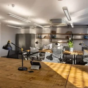Private Serviced Offices: Units from 4 to 175 desks available - Image 4