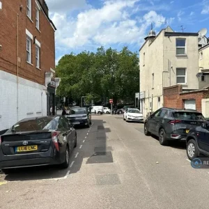 2 bedroom flat on St Margarets Avenue, Beaumaris Castle Street - Image 3