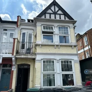 2 bedroom flat on St Margarets Avenue, Beaumaris Castle Street