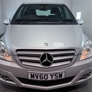 2010 Mercedes-Benz B-Class 2.0 CDI SE MPV 5-door manual diesel - Image 2