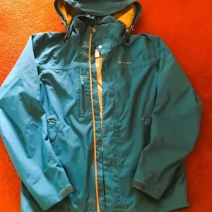 Teenage boy's waterproof jacket size L