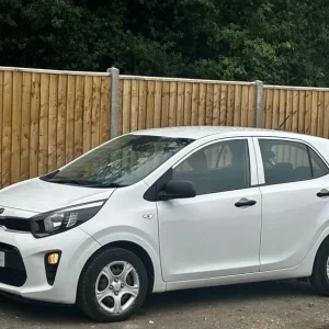 2017 Kia Picanto 1.0 5-door hatchback petrol manual - Image 2