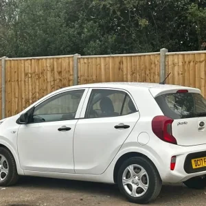 2017 Kia Picanto 1.0 5-door hatchback petrol manual - Image 6