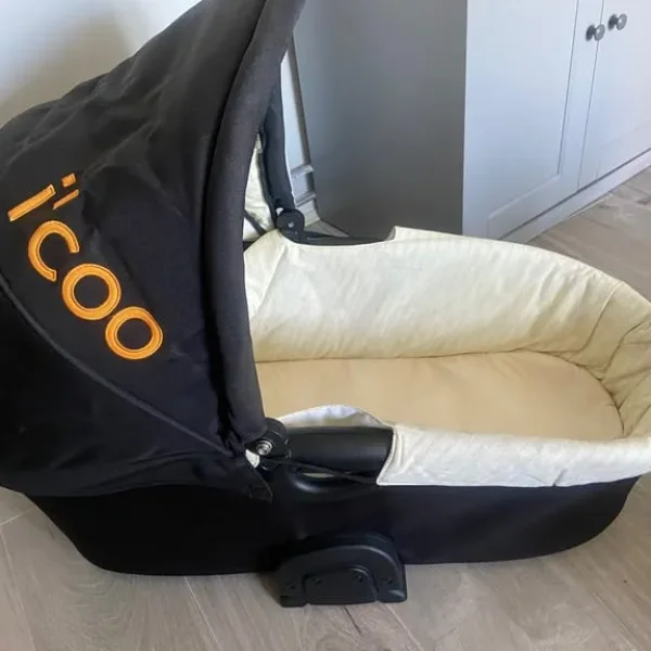 I’coo pushchair 3 in 1