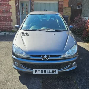 Peugeot 206 2009 hatchback manual 1.4 1360 cc - Image 2