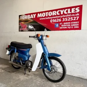 Honda C90 Classic Scooter 2001 Y Reg Electric Start 15,240 Miles - Image 2