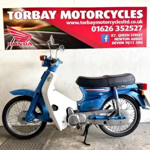 Honda C90 Classic Scooter 2001 Y Reg Electric Start 15,240 Miles - Image 4