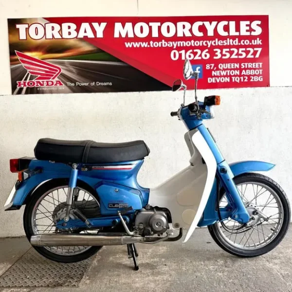 Honda C90 Classic Scooter 2001 Y Reg Electric Start 15,240 Miles