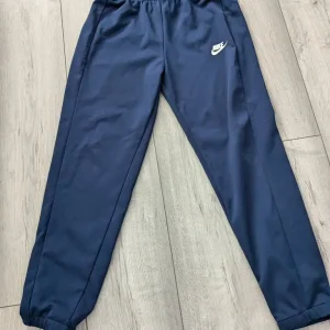 2 Junior boys Nike tracksuits size L - Image 6