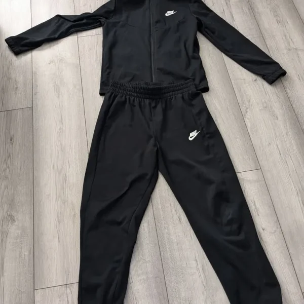 2 Junior boys Nike tracksuits size L