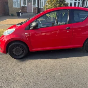 Peugeot 107 2008 hatchback manual 3-door - Image 3