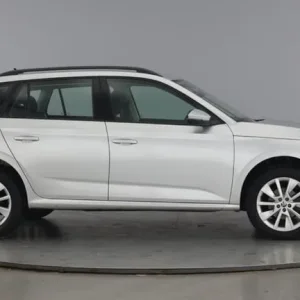 2023 Skoda Kamiq 1.0 TSI 110 SE 5dr Manual Hatchback Petrol - Image 4