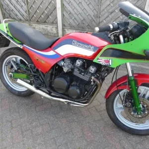 Kawasaki GPZ 750 Unitrack A Reg
