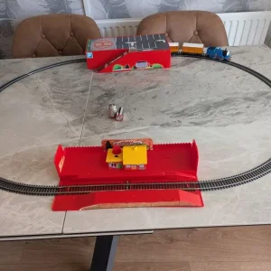 Hornby Thomas the Tank Engine train set - Image 3