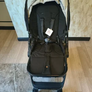 Venicci pram - Image 4
