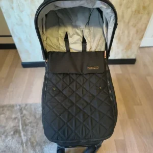 Venicci pram - Image 5