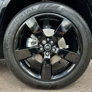 2025 Land Rover Defender 3.0 D250 Hard Top X-Dynamic SE 90 (3 Seat) - Image 8