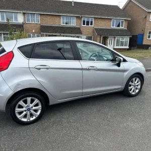 Ford Fiesta 2009 Hatchback 1.4L 5-door - Image 2