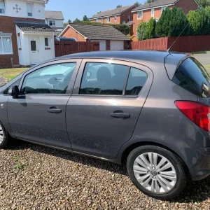 Vauxhall Corsa 2013 hatchback manual