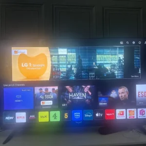 lg led smart telly 43 inch - Image 4