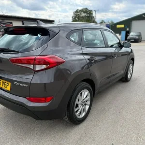 2015 Hyundai Tucson 1.7 CRDi Blue Drive SE Nav SUV - Image 5