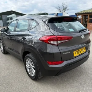 2015 Hyundai Tucson 1.7 CRDi Blue Drive SE Nav SUV - Image 7