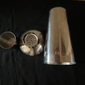 Cocktail Shaker Stainless Steel, Shaken not Stirred! - Image 2