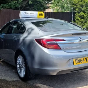 2014 Vauxhall Insignia 2.0 CDTi EcoFLEX Tech Line Diesel Manual 5-door Hatchback - Image 4