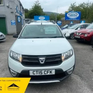 2015 Dacia Sandero Stepway 1.5 Diesel Manual Hatchback - Image 2