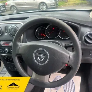 2015 Dacia Sandero Stepway 1.5 Diesel Manual Hatchback - Image 8